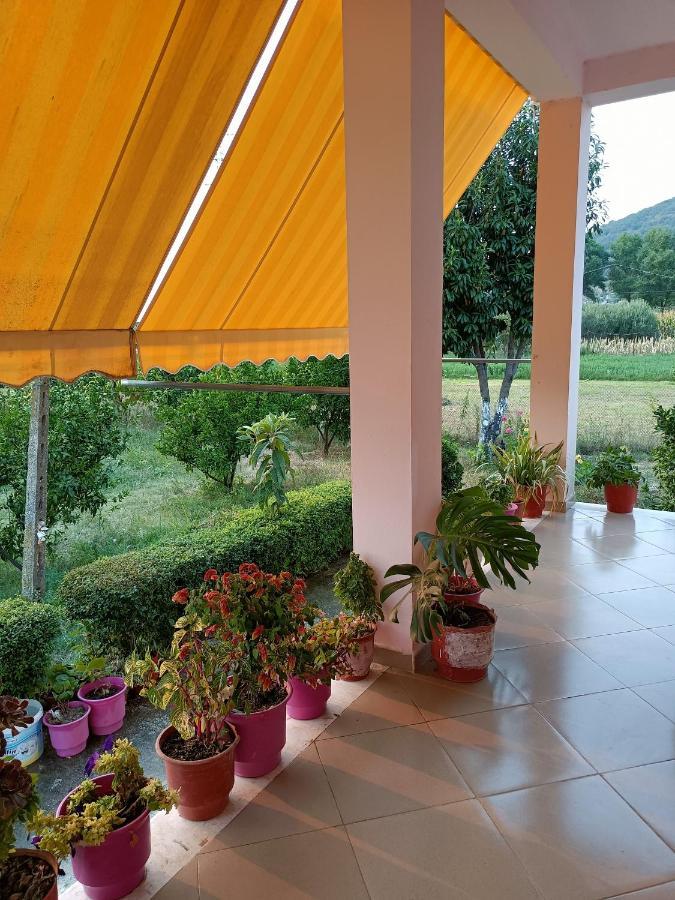 Guest House Fetie Берат Экстерьер фото